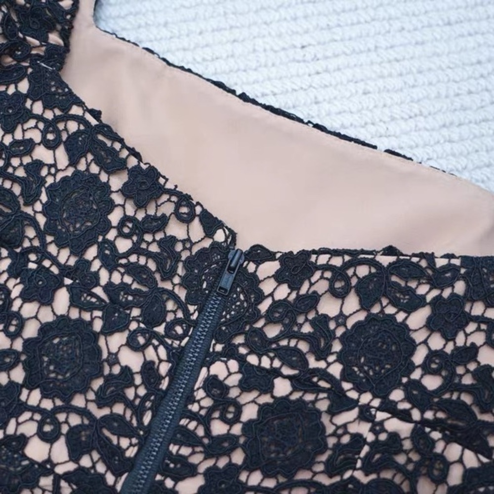 Self-Portrait Guipure Fitted Embellished Buttons Black Lace Midi Dress NWOT - Picture 12 of 15